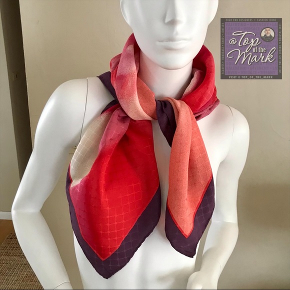 VALENTINO Silk Scarf Geometric VINTAGE - Picture 4 of 14